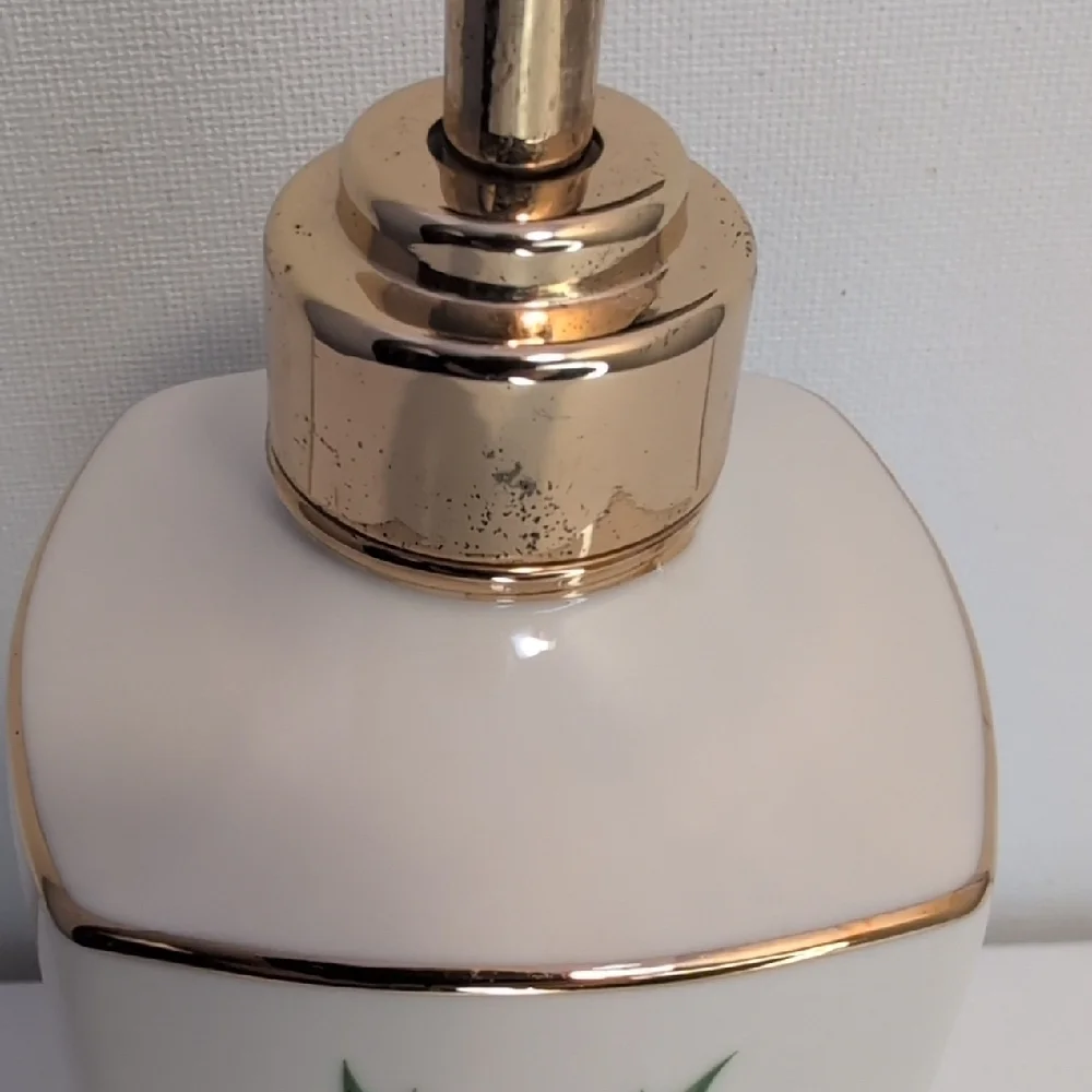 Lenox Christmas Holiday Dimensions Soap/Lotion Dispenser Holly Berries Design